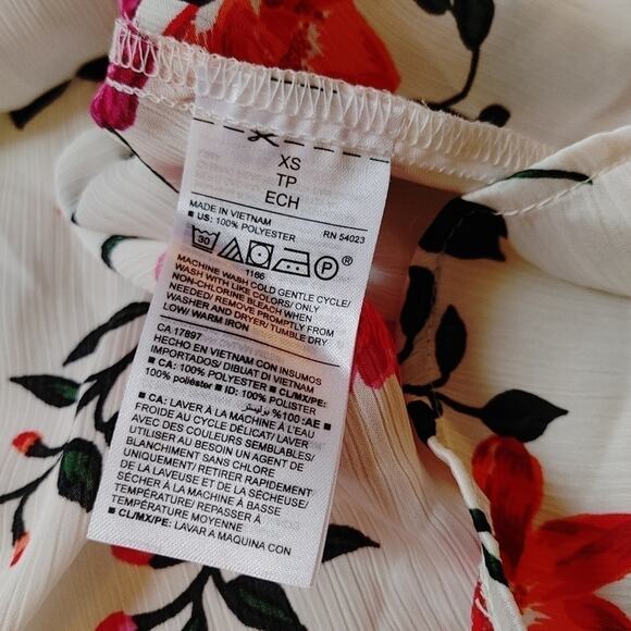 Old Navy Size Xs White Pink Red Floral Blouse Top Sheer Frill Rouched Stretchy - Picture 5 of 9